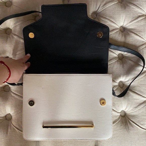 Satchel bag. - Picture 2 of 3